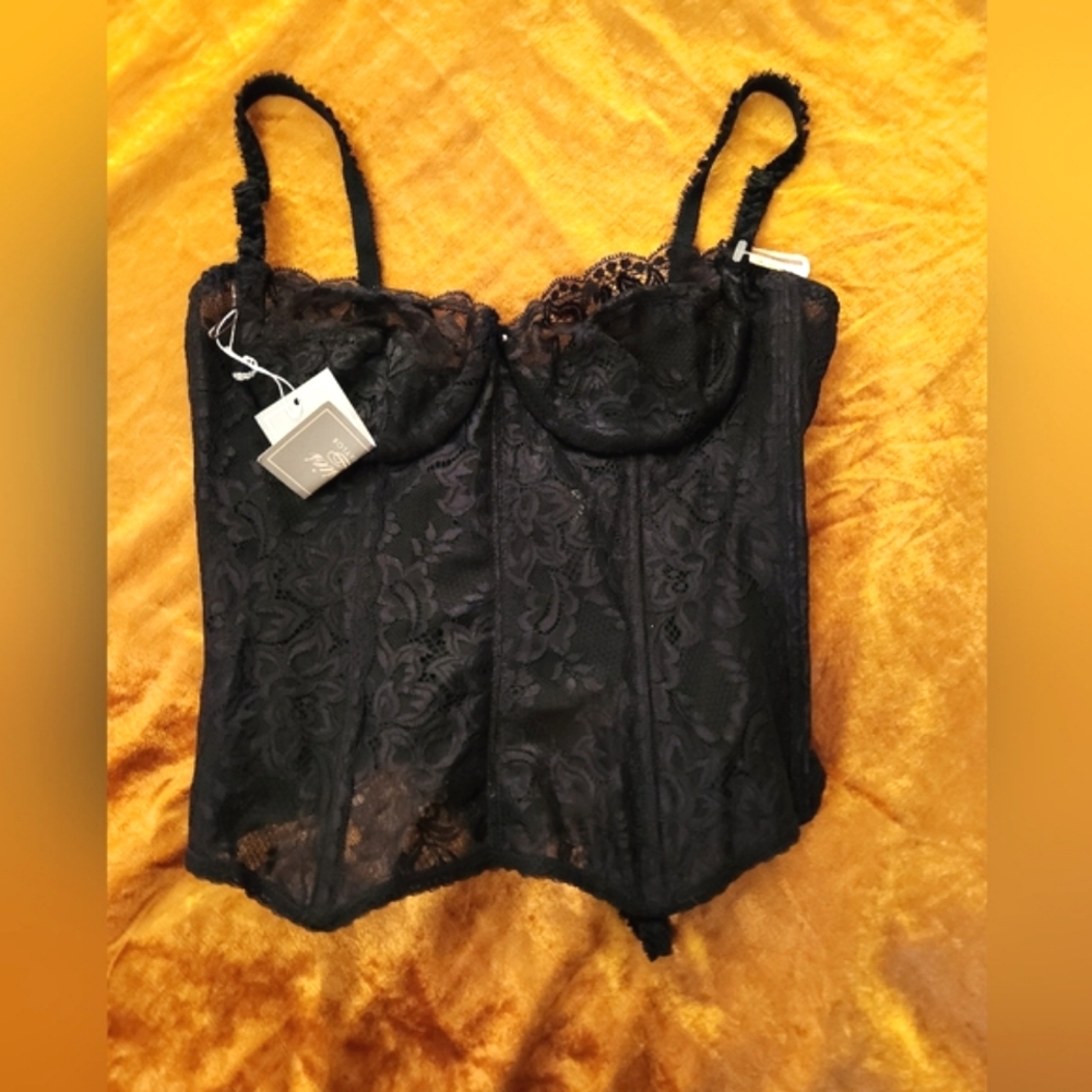 Vintage 1970s Beautiful Underwired Lace Corset NOS Macy's